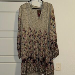 Johnny Was Beige and Purple Floral Tunic